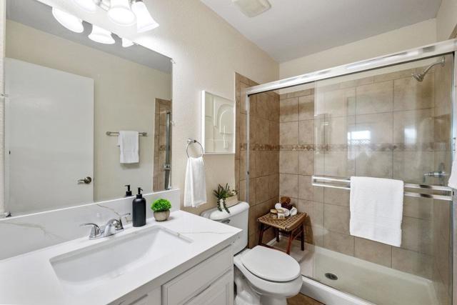 1800 McPeak Court, Tracy CA: https://media.crmls.org/mediaz/b34523fa-dbbf-4519-96da-aa3f60b5fbb0.jpg