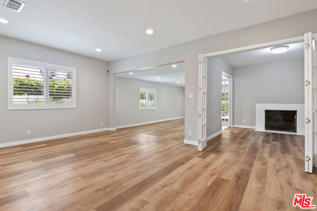 6421 Gaviota Avenue, Van Nuys CA: https://media.crmls.org/mediaz/b3452668-7acb-4dd4-8de2-9243843e9782.jpg