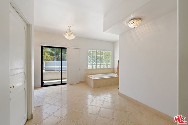 15656 Crownridge Place, Sherman Oaks CA: https://media.crmls.org/mediaz/b3454909-70c8-4c34-a12b-97532a7b3974.jpg