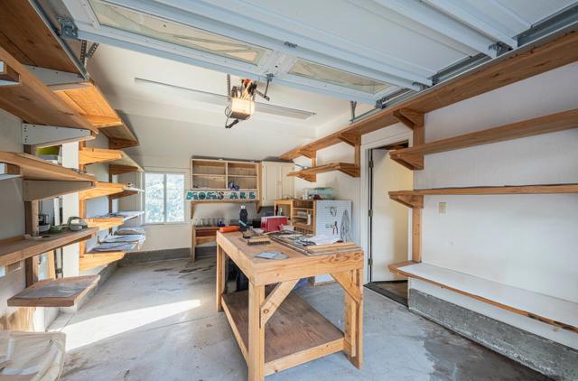 383 Corral De Tierra Road, Salinas CA: https://media.crmls.org/mediaz/b345556f-b5ed-49b1-99b4-11ce32eba2c7.jpg