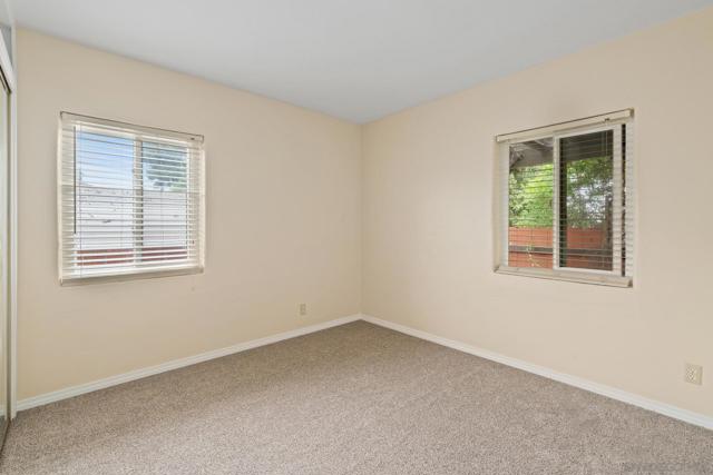 309 11 E Ave, Coronado CA: https://media.crmls.org/mediaz/b3458da3-a28b-48e4-a803-85fdfab5ad18.jpg