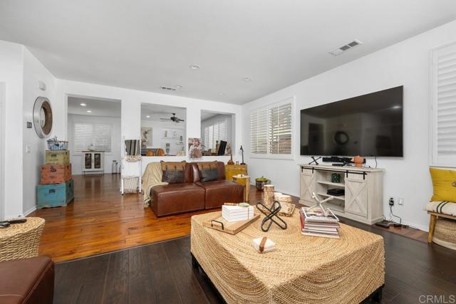 Detail Gallery Image 16 of 34 For 534 Wildrye Ct, Hemet,  CA 92543 - 6 Beds | 3 Baths