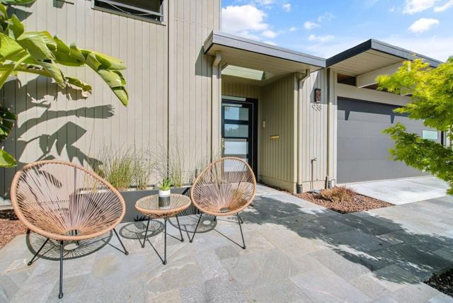 938 Ferngrove Drive, Cupertino CA: https://media.crmls.org/mediaz/b34751d2-90f4-4ffc-8ca2-126e08304849.jpg