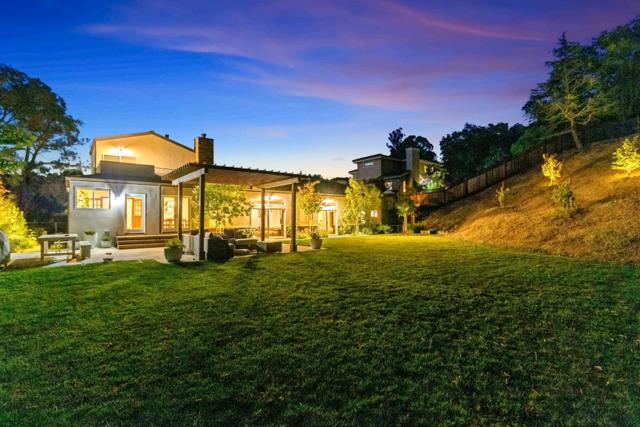 10 Bennett Road, Redwood City CA: https://media.crmls.org/mediaz/b3480405-5dd3-44ff-b573-c1a9f4198055.jpg
