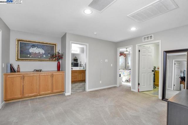 675 Merritt Ct, Discovery Bay CA: https://media.crmls.org/mediaz/b34867c5-302a-458c-87fd-8ad92d3c7642.jpg