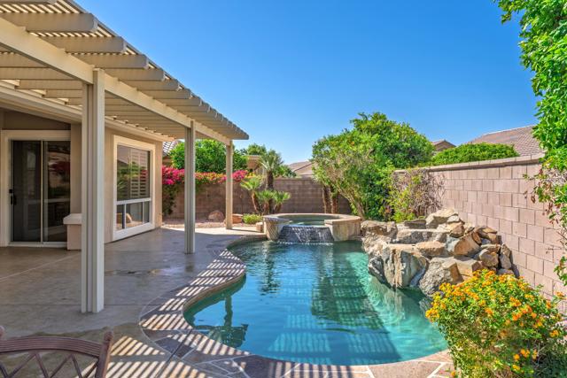 36411 Tallowood Drive, Palm Desert CA: https://media.crmls.org/mediaz/b3490a04-0bd8-4802-baff-e96e9f030e07.jpg