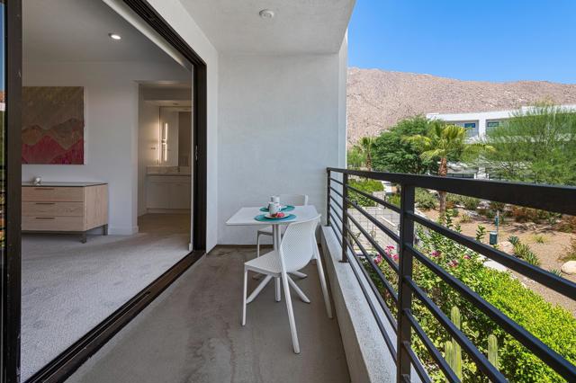 294 Mayfair Way, Palm Springs, CA 92264