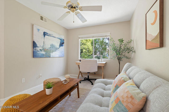 668 Camino De La Luz, Newbury Park CA: https://media.crmls.org/mediaz/b34a04b4-1744-44db-843b-d042276ced61.jpg