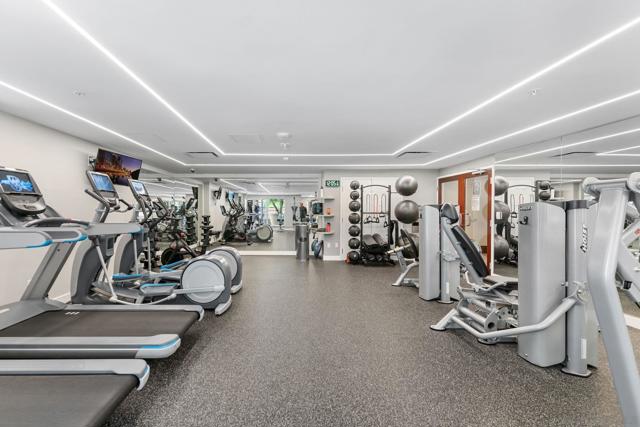 1199 Pacific Hwy, San Diego CA: https://media.crmls.org/mediaz/b34a55ba-bee9-4324-8b98-243b677ef3a1.jpg