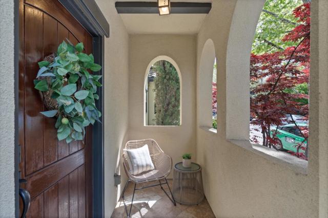 427 Willow Glen Way, San Jose CA: https://media.crmls.org/mediaz/b34ae30d-b40b-414e-b5b5-176b33b208ef.jpg