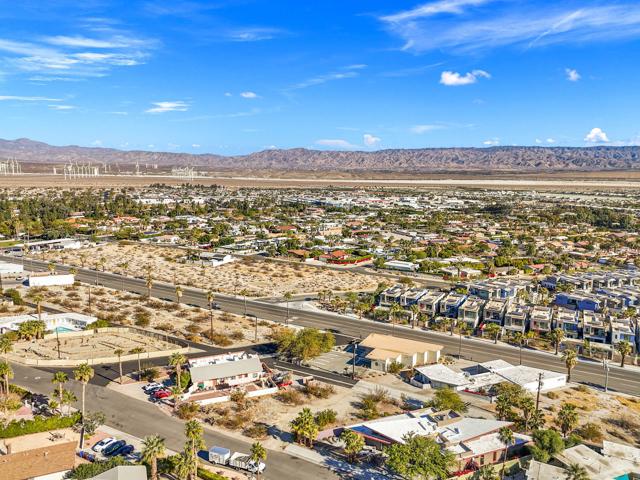 2670 Junipero Avenue, Palm Springs CA: https://media.crmls.org/mediaz/b34b7d2d-c5c8-41ad-b6a7-35da18bae3f5.jpg