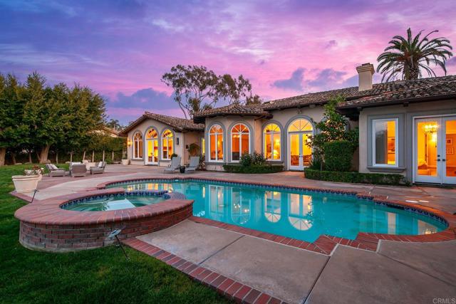 8374 St Andrews Rd, Rancho Santa Fe CA: https://media.crmls.org/mediaz/b34ba221-2123-4d77-a48c-bc5f2e35f602.jpg