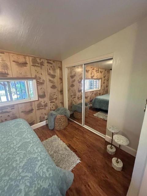 2727 Blenheim Avenue, Redwood City CA: https://media.crmls.org/mediaz/b34c14da-ac50-432c-ab47-26d3a3201bc1.jpg