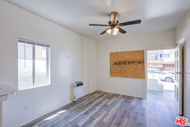 543 W 16th, San Pedro CA: https://media.crmls.org/mediaz/b34ca061-0c20-4d4a-9142-17d8737d0692.jpg