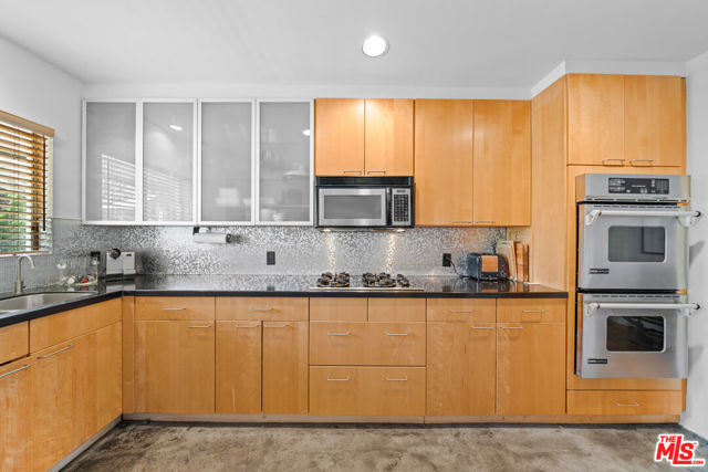 3162 Durand Drive, Los Angeles CA: https://media.crmls.org/mediaz/b34d4d35-c83e-459e-8b10-18d12e74c621.jpg
