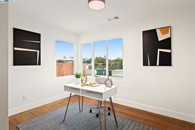 36702 Olive St, Newark CA: https://media.crmls.org/mediaz/b34de53f-517e-4c87-b278-5a8288c1f46b.jpg