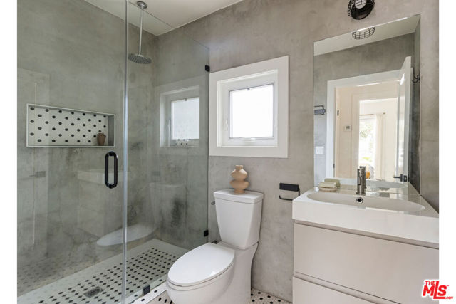 4876 Eldred Street, Los Angeles CA: https://media.crmls.org/mediaz/b34e3db3-9228-44b8-a604-25b68a6b32f2.jpg