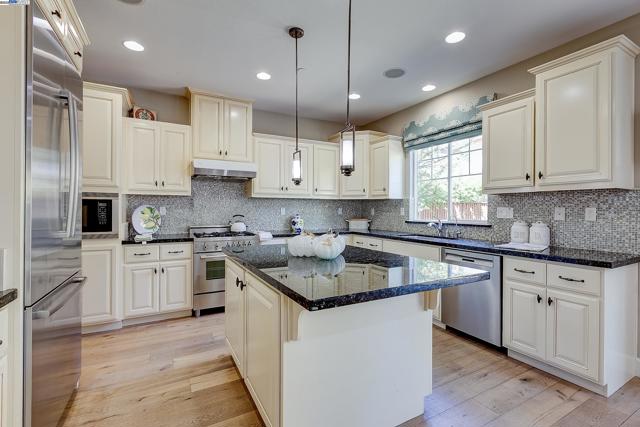 Image 33 of 60 For 3956 Jordan Ranch Dr
