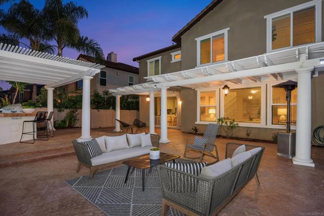 15363 Falcon Crest Ct, San Diego CA: https://media.crmls.org/mediaz/b3513b05-bc8a-4e79-9591-df2dcefeb6ec.jpg