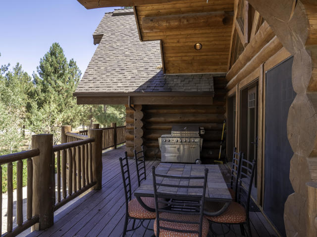 61072 Devils Ladder Road, Mountain Center CA: https://media.crmls.org/mediaz/b353bff1-eb99-47ef-aaa7-9d8c44e2ff37.jpg