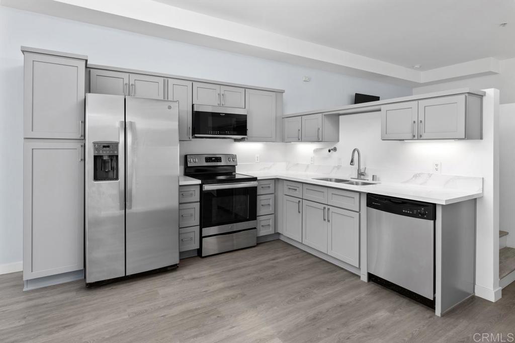 889 Date Street - photo 11
