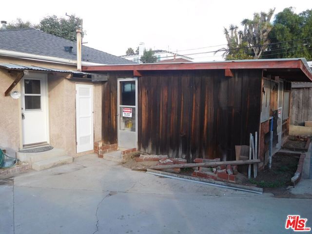 1064 AVENUE C, Redondo Beach, California 90277, 2 Bedrooms Bedrooms, ,1 BathroomBathrooms,Residential,Sold,AVENUE C,21114325