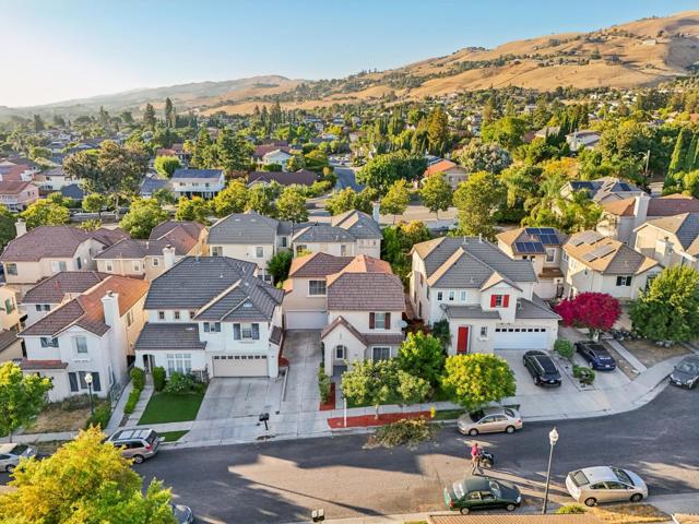 3455 Maroun Place, San Jose CA: https://media.crmls.org/mediaz/b3546892-a170-418e-9477-c0057a2ef6e1.jpg