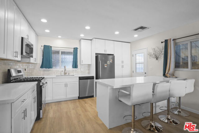 20243 Valerio Street photo 3