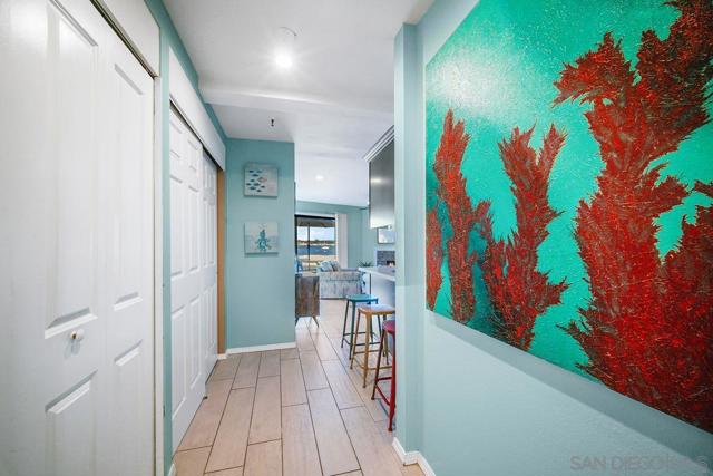2808 Bayside Walk, San Diego CA: https://media.crmls.org/mediaz/b354d79d-e3a7-46e7-a865-ae865f4a90bd.jpg