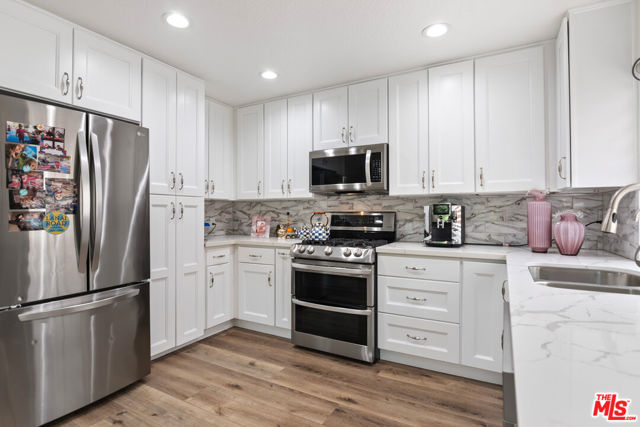 18730 Hatteras Street, Tarzana CA: https://media.crmls.org/mediaz/b355bc12-c829-47a2-a5e8-7b4cfff6736b.jpg