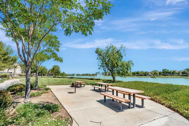 5323 Gold Creek Circle, Discovery Bay CA: https://media.crmls.org/mediaz/b355d371-4d9a-4aeb-a453-7e1e94e7b780.jpg