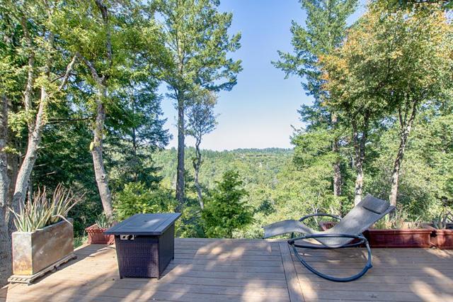 18467 Las Cumbres Road, Los Gatos CA: https://media.crmls.org/mediaz/b356b60e-3ef0-42cc-9787-30a2d013abba.jpg