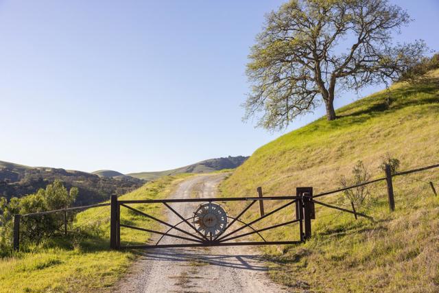 Image 1 of 41 For 28000 Underwood Road