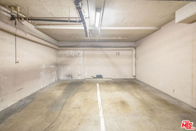 1010 Hammond Street, West Hollywood CA: https://media.crmls.org/mediaz/b3574d66-ce70-4eec-b079-a6aced1d91e4.jpg