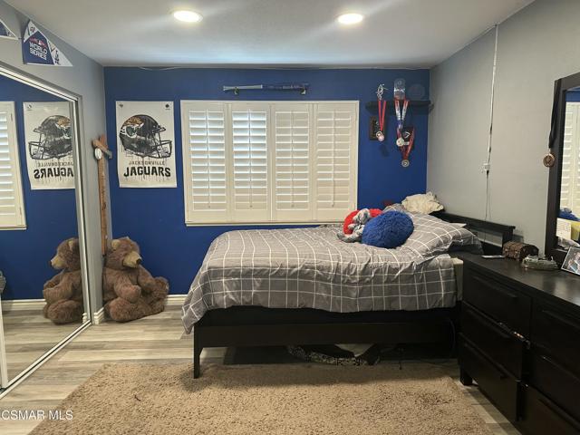 1961 Mccrea Road, Thousand Oaks CA: https://media.crmls.org/mediaz/b357f413-9c04-4b74-b221-98bdf1729f1c.jpg