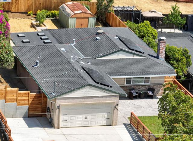 635 Janice Ave, Hayward CA: https://media.crmls.org/mediaz/b3590dbc-5da5-496a-9279-1ba4cc150d8a.jpg