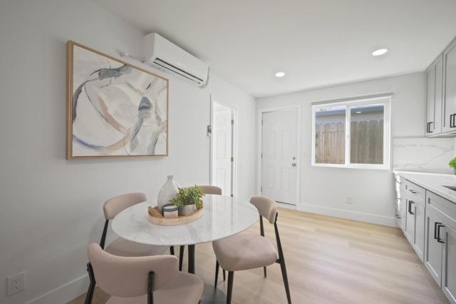 42758 Charleston Way, Fremont CA: https://media.crmls.org/mediaz/b3598098-fd38-42b0-abc2-5fbc8249babe.jpg
