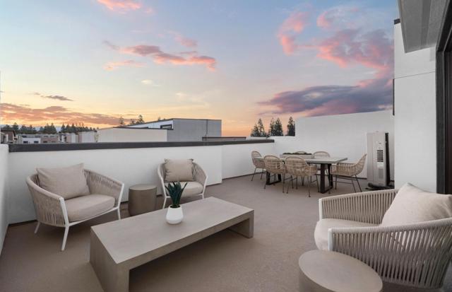 10730 Elm Circle, Saratoga CA: https://media.crmls.org/mediaz/b35ab4af-4b4c-4c53-9f21-5c0fcdcaac0b.jpg