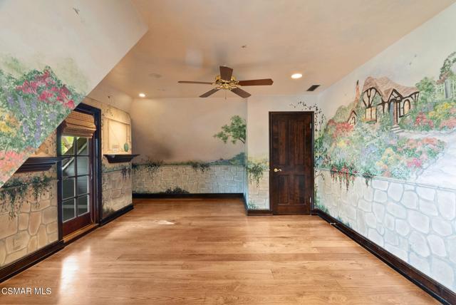 1561 Lookout Drive, Agoura Hills CA: https://media.crmls.org/mediaz/b35b7b2f-cb5a-435b-ad93-831ea1b09cee.jpg