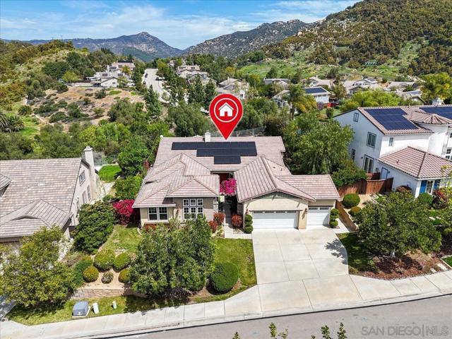3180 Ridgeline Place, Escondido CA: https://media.crmls.org/mediaz/b35cb94a-8ee5-47e7-bdbc-c5103a09e71a.jpg