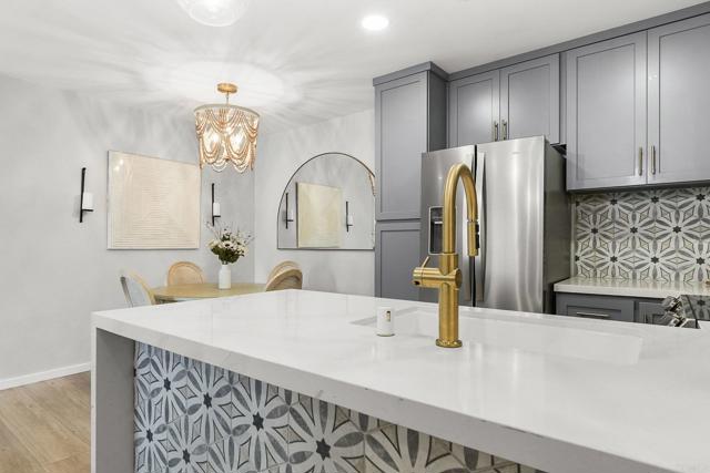 Detail Gallery Image 6 of 27 For 1855 Diamond St #5-218,  San Diego,  CA 92109 - 1 Beds | 1 Baths