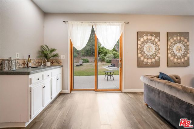 12084 London Grove Court, Moorpark CA: https://media.crmls.org/mediaz/b361184b-ebed-4e86-b52b-1c6a93e174c5.jpg
