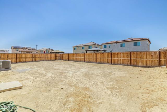 3016 Via Bella Rosa Avenue, Rosamond CA: https://media.crmls.org/mediaz/b361ab0e-a2c2-40e4-9d89-105fbff160f0.jpg