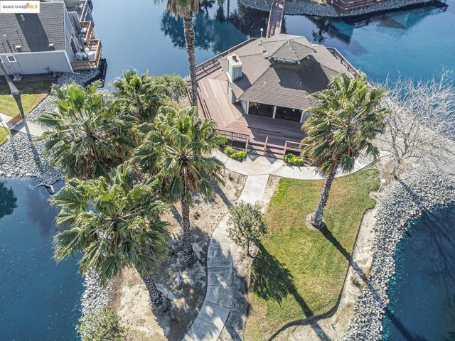 2013 Sand Point Rd, Discovery Bay CA: https://media.crmls.org/mediaz/b362535e-41a1-48d6-8025-23a09e12b092.jpg