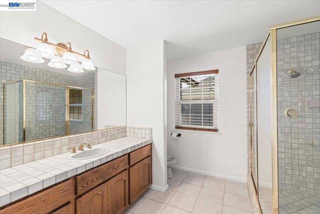 27000 S Hillview St, Tracy CA: https://media.crmls.org/mediaz/b363c77f-9dbe-4bbc-a4c9-337814bd5596.jpg