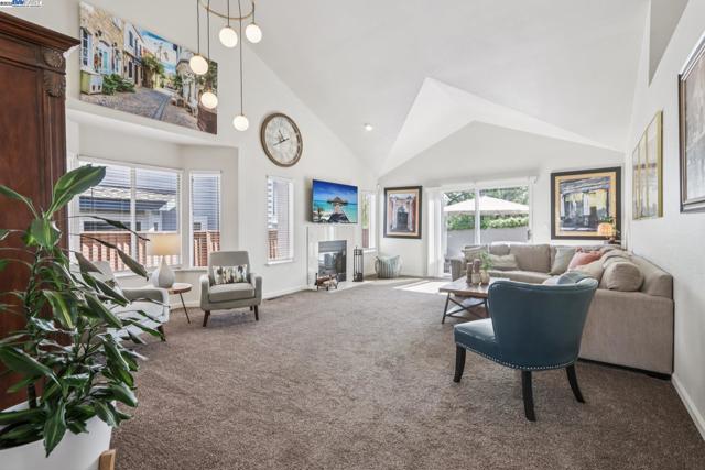 974 Clinton Pl, Pleasanton CA: https://media.crmls.org/mediaz/b36545fa-10fb-4edb-8a4f-decdebf27ad4.jpg