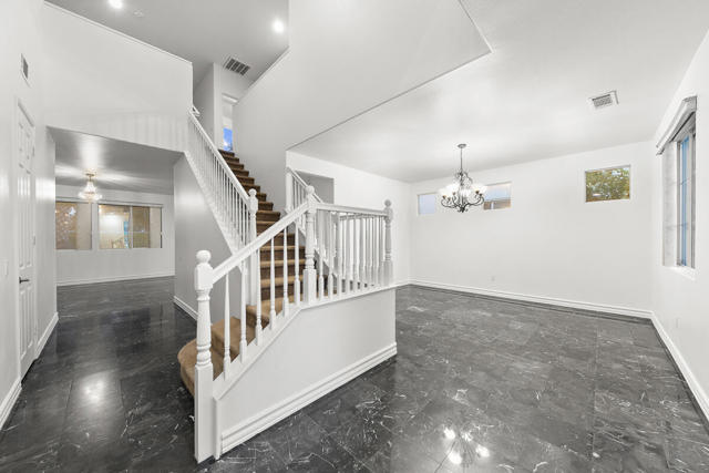 Image 5 of 66 For 48182 Keaton Way Way