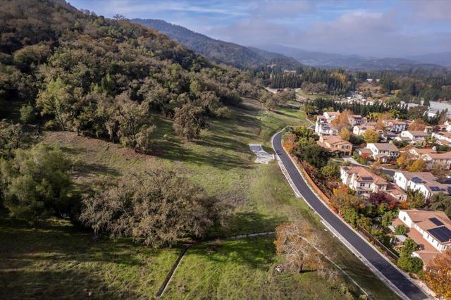 2874 Berwick Avenue, Gilroy CA: https://media.crmls.org/mediaz/b365ed8e-36f6-4a4b-948d-868e1790f4b3.jpg