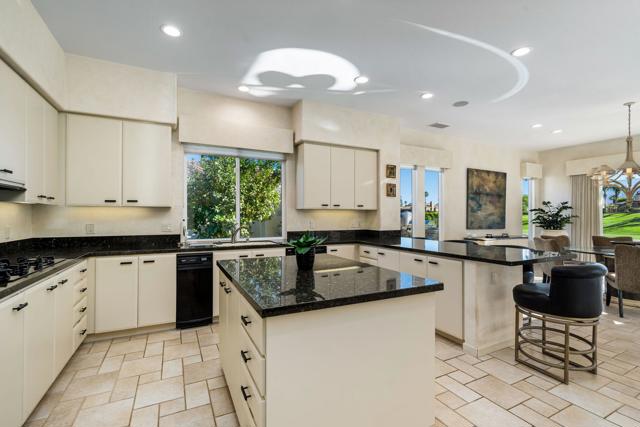 443 Tomahawk Drive, Palm Desert CA: https://media.crmls.org/mediaz/b3661d7f-a1f8-452d-9f80-1608aa909195.jpg