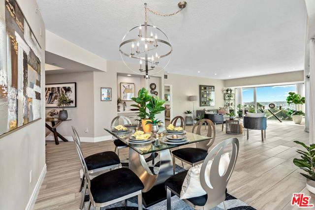 13600 Marina Pointe Drive, Marina del Rey CA: https://media.crmls.org/mediaz/b36734cf-180f-42b4-82b0-eaea29d50b79.jpg